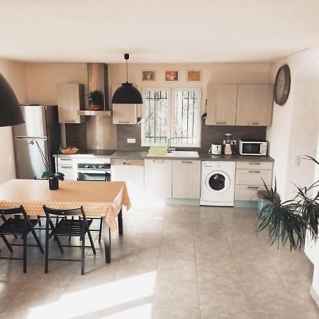 Bas De Villa. Cote D'Azur, A 20 Kms De Nice Contes  Εξωτερικό φωτογραφία